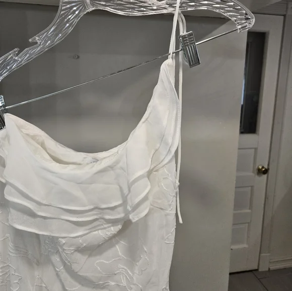 All About May• Lenora One-Shoulder White Ruffled Asymmetric Dress. Sz 6 - Picture 7 of 16